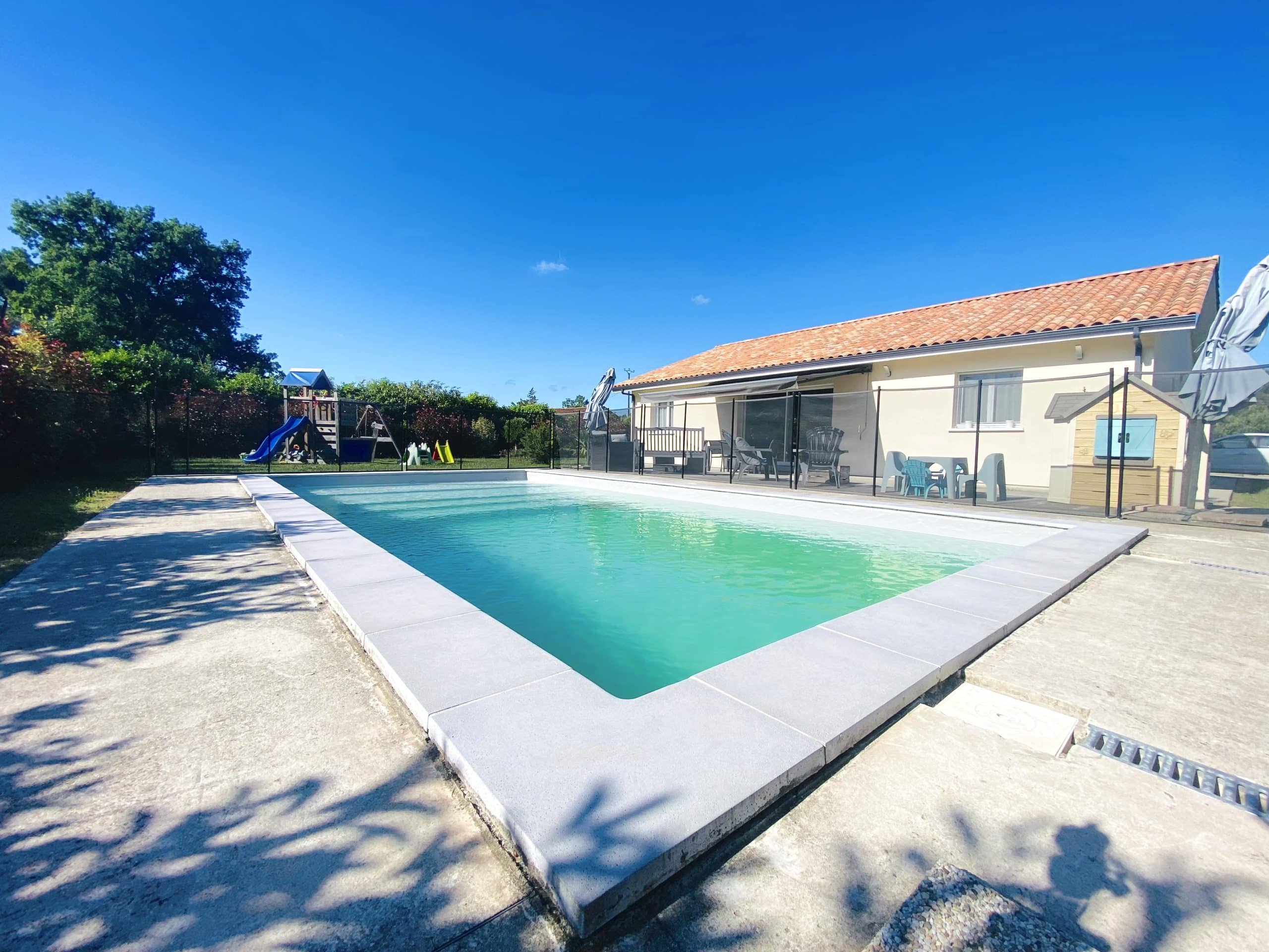 Sanguinet Maison T5 récente de plain-pied avec piscine à vendre | Agence immobilière toutes transactions à Gujan-Mestras (33)
