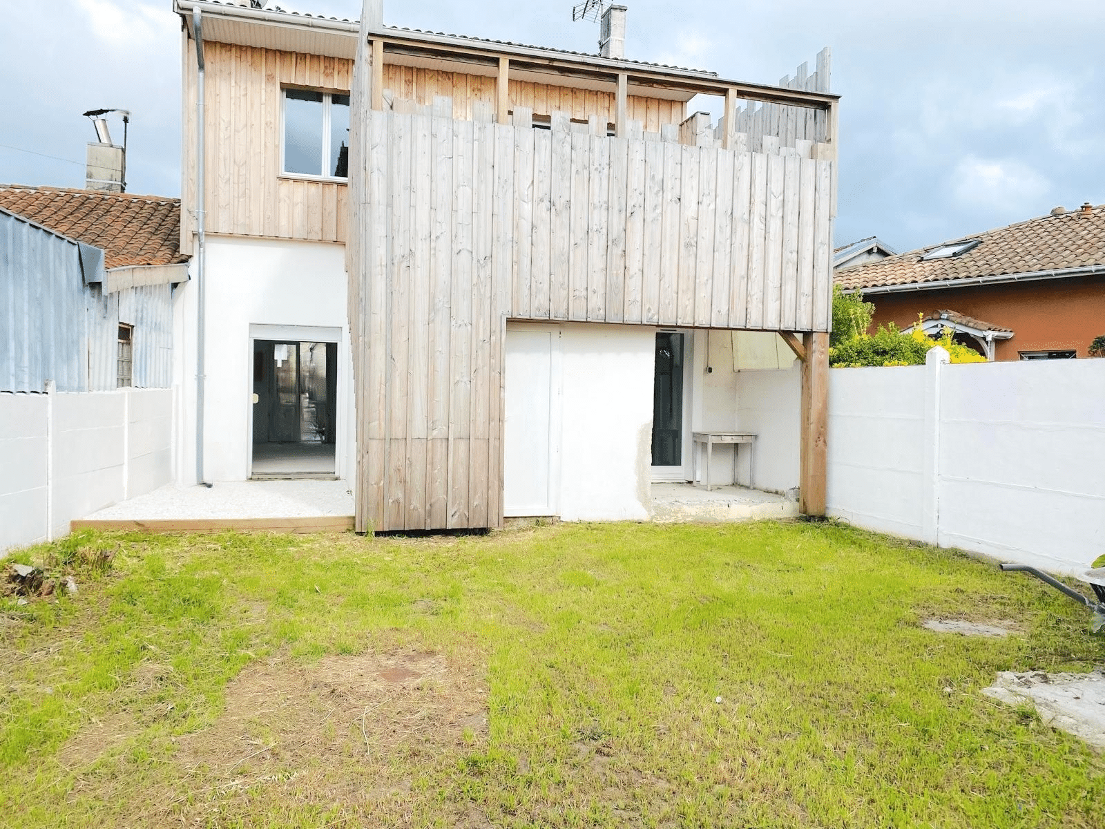 Gujan-MestrasAppartement T2 avec jardin et parking à vendre | Agence immobilière toutes transactions à Gujan-Mestras (33)