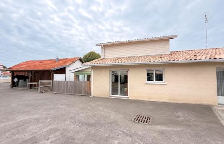 Maison à vendre à Andernos-les-Bains avec local indépendant à deux pas de la plage | Agence immobilière toutes transactions à Gujan-Mestras (33)