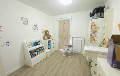 20260227_1625_Image Generation_remix_01kjfv8bs5f9bt0qynar2rdj8n Appartement T3 récent avec grande loggia à vendre à Villenave D'Ornon | Agence immobilière toutes transactions à Gujan-Mestras (33)
