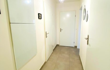 PHOTO-2025-05-20-10-22-58 4 Appartement T3 récent avec grande loggia à vendre à Villenave D'Ornon | Agence immobilière toutes transactions à Gujan-Mestras (33)