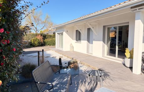 Maison moderne T5 avec piscine et jardin à vendre à Gujan-Mestras | Agence immobilière toutes transactions à Gujan-Mestras (33)