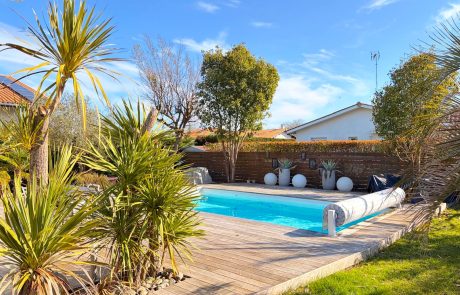 Maison moderne T5 avec piscine et jardin à vendre à Gujan-Mestras | Agence immobilière toutes transactions à Gujan-Mestras (33)