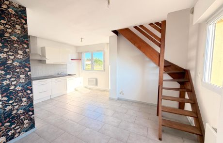 Appartement T1 bis avec terrasse à vendre à Biganos | Agence immobilière toutes transactions à Gujan-Mestras (33)