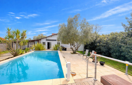 photo2 Charmante maison T4 avec piscine et dépendance à La Teste De Buch | Agence immobilière toutes transactions à Gujan-Mestras (33)