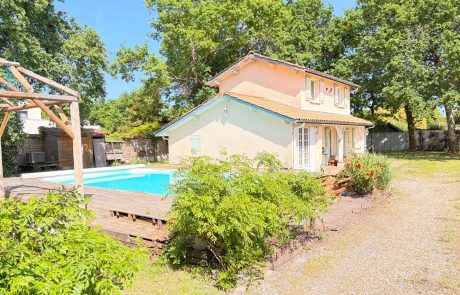 Maison T5 avec piscine et jardin à vendre à Gujan-Mestras | Agence immobilière toutes transactions à Gujan-Mestras (33)