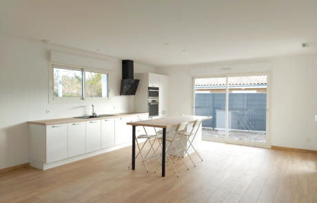 Maison récente T4 avec studio à vendre à Audenge | Agence immobilière toutes transactions à Gujan-Mestras (33)