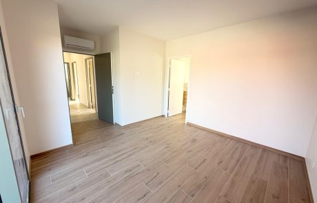 PHOTO-2026-06-13-10-21-02 Maison T4 neuve avec jardin à louer à l'année à Gujan-Mestras | Agence immobilière toutes transactions à Gujan-Mestras (33)