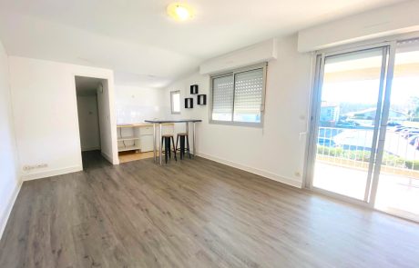 Appartement T2 avec terrasse à louer à l'année à Gujan-Mestras | Agence immobilière toutes transactions à Gujan-Mestras (33)