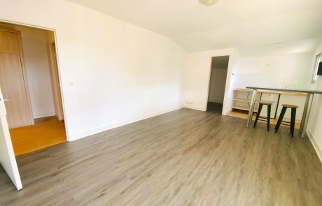 Appartement T2 avec terrasse à louer à l'année à Gujan-Mestras | Agence immobilière toutes transactions à Gujan-Mestras (33)