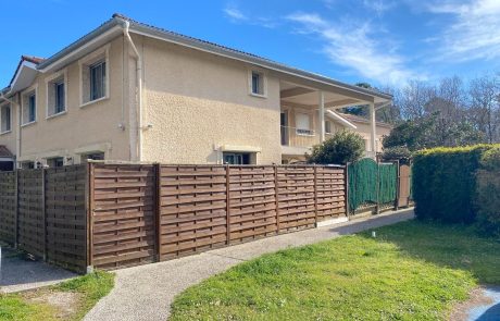 Appartement T2 avec terrasse à louer à l'année à Gujan-Mestras | Agence immobilière toutes transactions à Gujan-Mestras (33)