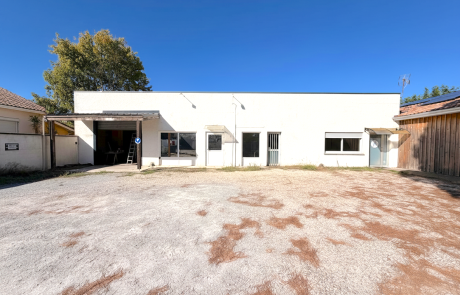 Local commercial ou professionnel de 210 m² à louer au Teich - Bassin d'Arcachon | Agence immobilière toutes transactions à Gujan-Mestras (33)