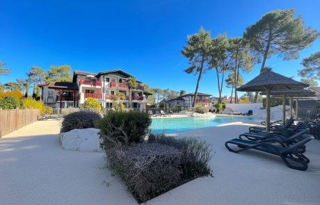 Villa T5 avec piscine à vendre au golf de Gujan-Mestras